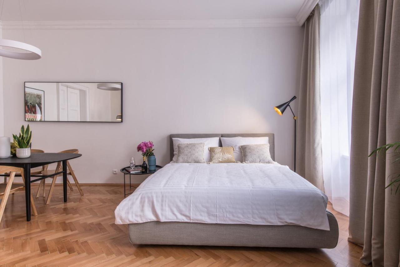 פראג New Design Apt - Central Location Wenceslas Square מראה חיצוני תמונה
