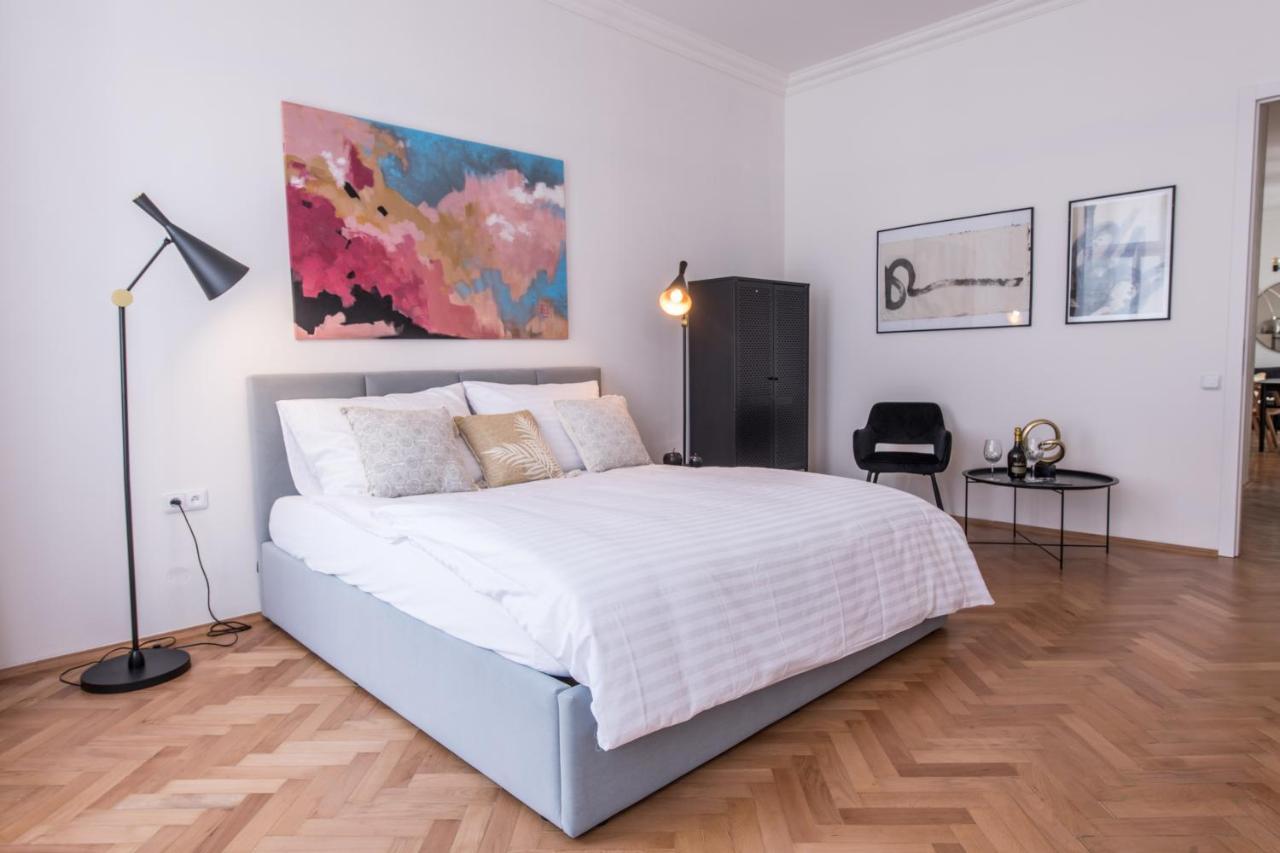 פראג New Design Apt - Central Location Wenceslas Square מראה חיצוני תמונה
